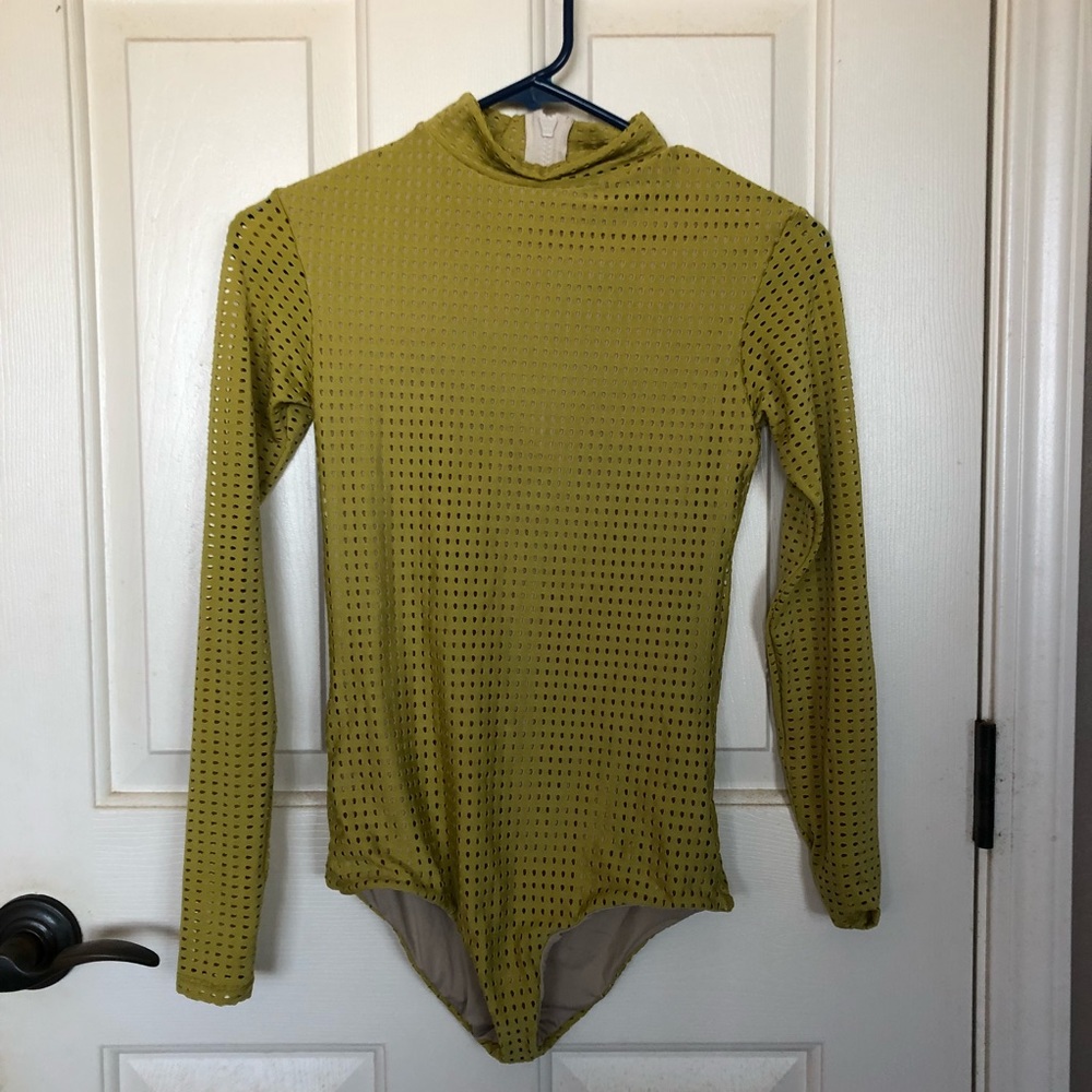 Acacia Mesh Ehukai Small.